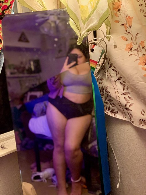 i think it&rsquo;s time for a new mirror🤭 #nsfwtwt https://t.co/94TElp663m<a href="/tag/nsfwtwt"class="tags">#nsfwtwt</a>