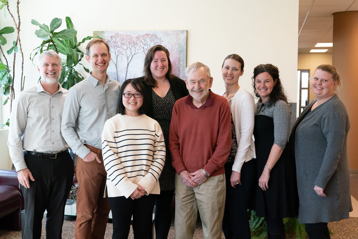 Moore et al. show during LPS-induced #inflammation, there are distinct populations of interstitial macrophages with unique functions. Folate Receptor β+ IMs = stable resident population. FRβ- ΙΜs = mixed population of resident &amp; recruited IMs ow.ly/Fgaj50Nm8Pk
<a href="/MoorePeterK/">Peter Moore</a>