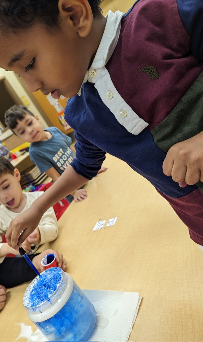 YDomadia's tweet photo. Rainy weather calls for a science experiment! Rain cloud in a jar!!
#NBTPreschoolMarchChallenge #NBTPreschoolStrong #NBTPreschoolUnited
@ParsonsSchool @NBTPreschool https://t.co/ynd2MgirCV