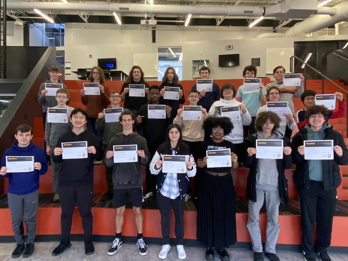 @ExcelTECC ITP Class of ‘24 earned their first business and industry recognized credentials today! 21 new IT Fundamentals Pro Certification recipients. Great work ITP’24! @TestOutCE @TestOutCorp