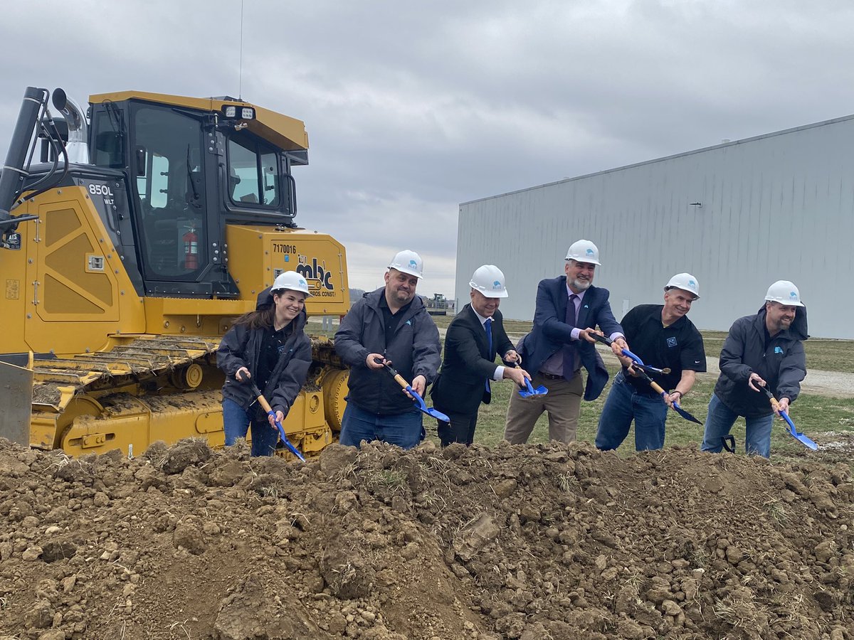 ValShaffer01's tweet image. Congratulations @bluebuffalo and @GeneralMills on the groundbreaking of your $200 million expansion in Richmond, Indiana! The @EDCofWayneCo is proud to have you in the community!