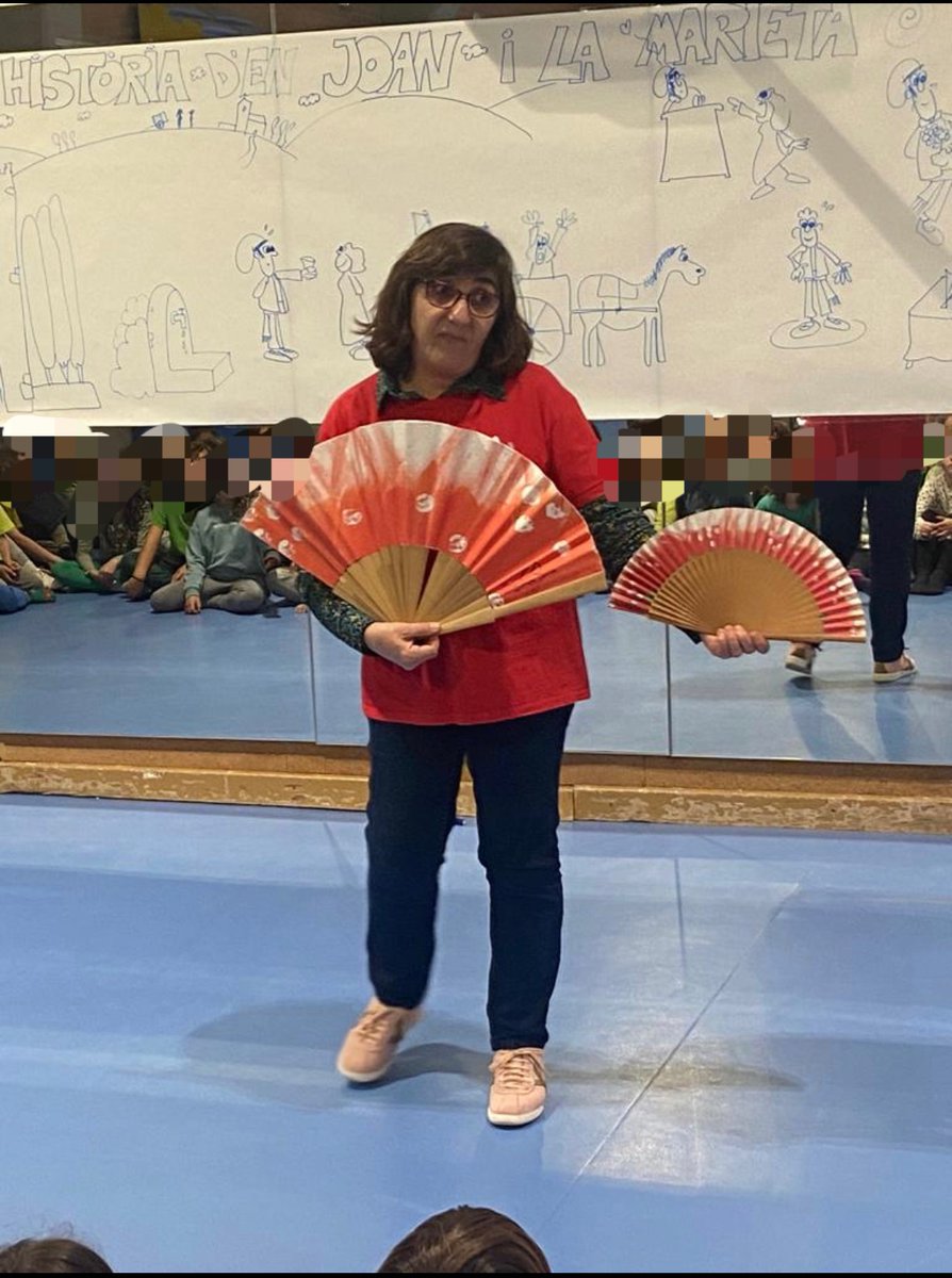 Als nens i nenes de 3r ens han vingut a explicar “La veritable història del Joan i la Marieta”, els gegants de la nostra ciutat 

#femciutat #escolacollserola #santcugatdelvalles #gegants #Catalunya