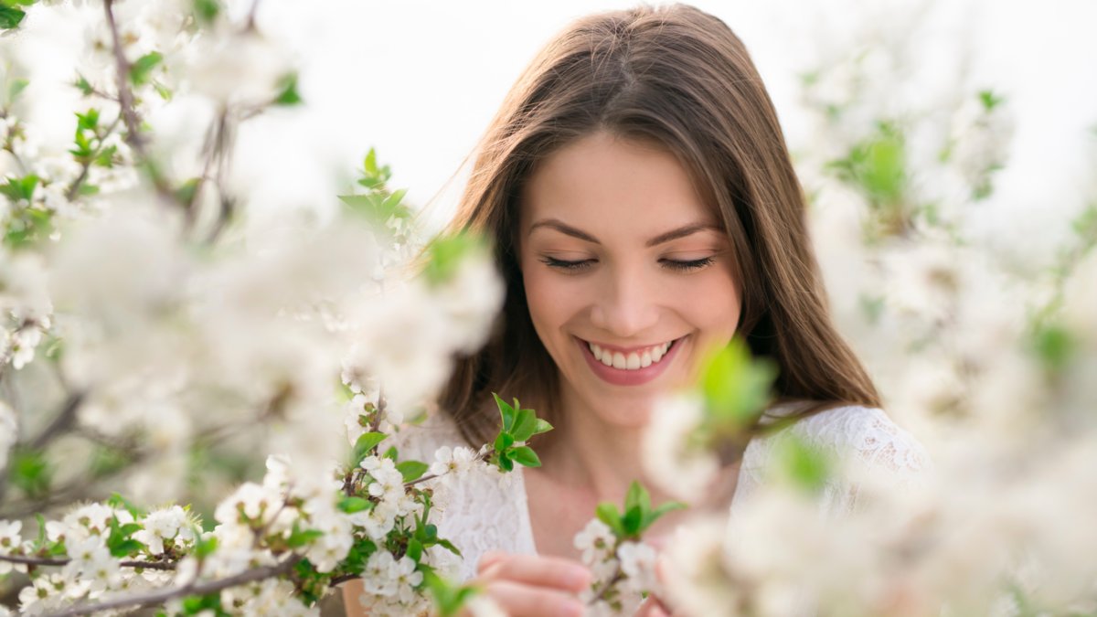 As the days get longer and the weather gets warmer, people are starting to venture out of their houses.

This is all the more reason why your nonprofit should plan some fun outdoor fundraising events for your donors.

Here are 5 spring fundraising ideas: donorcompass.com/5-spring-fundr…