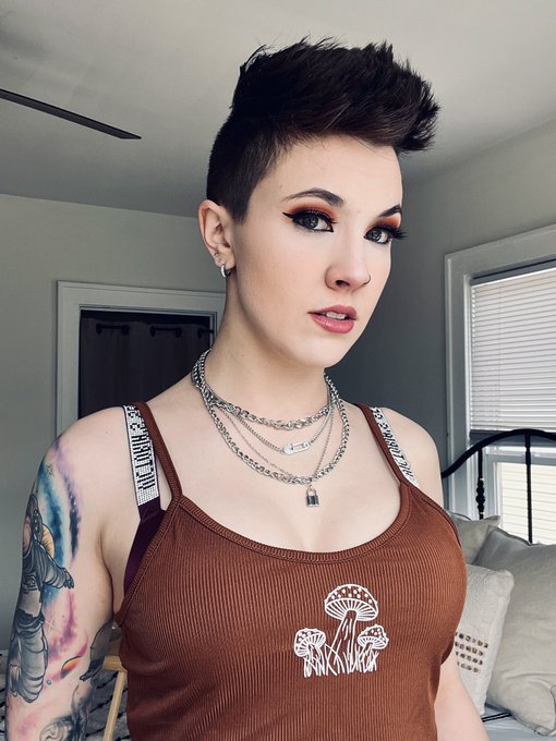 out of sight but still on your mind🤎 https://t.co/fyJ9oymxTN<a href="/tag/saintpatricksday"class="tags"><span>#saintpatricksday</span></a>