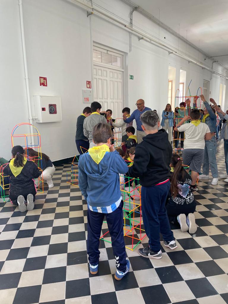 juventudmlg's tweet photo. 🧑💻 Hoy se han clausurado los #talleres de #ciencia y #tecnologia que se han desarrollado en @latermicamalaga dentro de la #SemanaSTEM promovidos por @diputacionMLG @FundVodafone y @CentroPrincipia
👦 Turno para los #CEIP de #Colmenar y #Alhauríndelatorre
#DigiCraft #aprender https://t.co/wYbXEE5kPJ