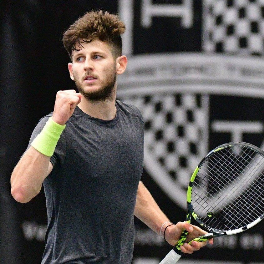 Jeu_Set_EtMatch's tweet image. [#ATPChallenger] Lucas #Poullain (n°558) 🇫🇷 se qualifie pour les quarts de finale à #SaintBrieuc (France, Challenger 75, indoor) ! Ce jeudi, il élimine Frederico #FerreiraSilva (n°228) 🇵🇹, tête de série n°4, en deux sets 6-2, 7-6 (4). Next ➡️ Pierre-Hugues #Herbert (n°377) 🇫🇷.