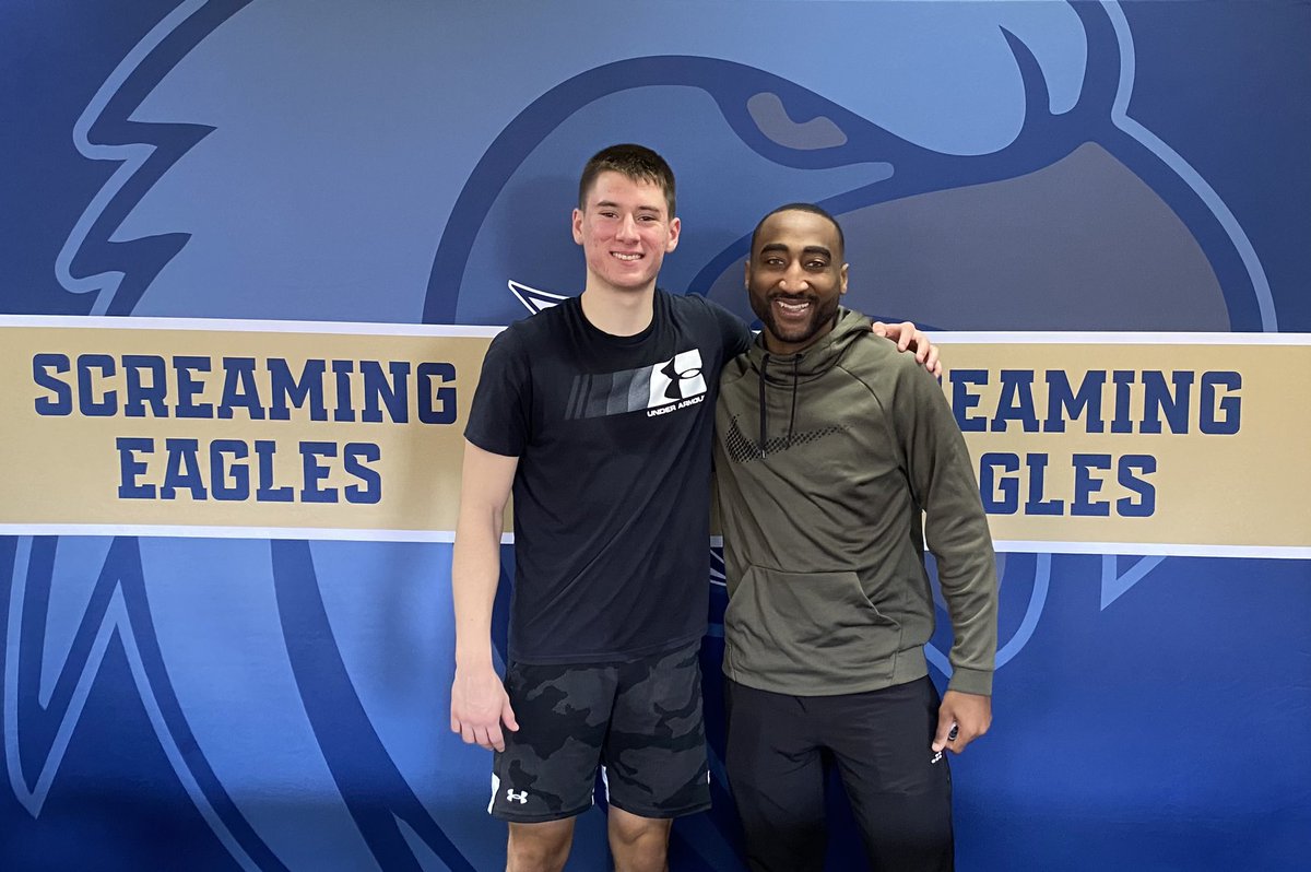 Nathanpitts44's tweet photo. After talking to Coach @dwaynekfelder I’m blessed to receive an offer to Toccoa Falls https://t.co/j6SxDw3kyP