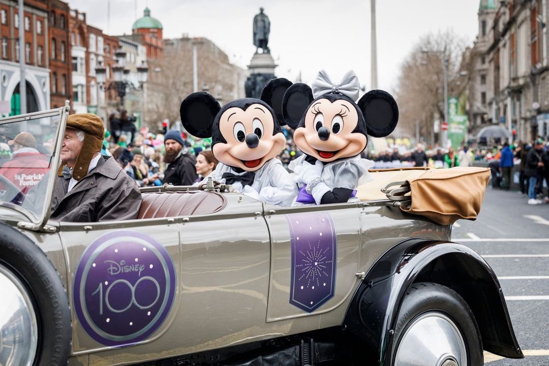 We were delighted to partner with @DisneyStudiosIE for #SPF23! Disney brought Mickey and Minnie to our Parade to sprinkle some magic as part of their Disney 100 celebrations! 🌟 #SPF23