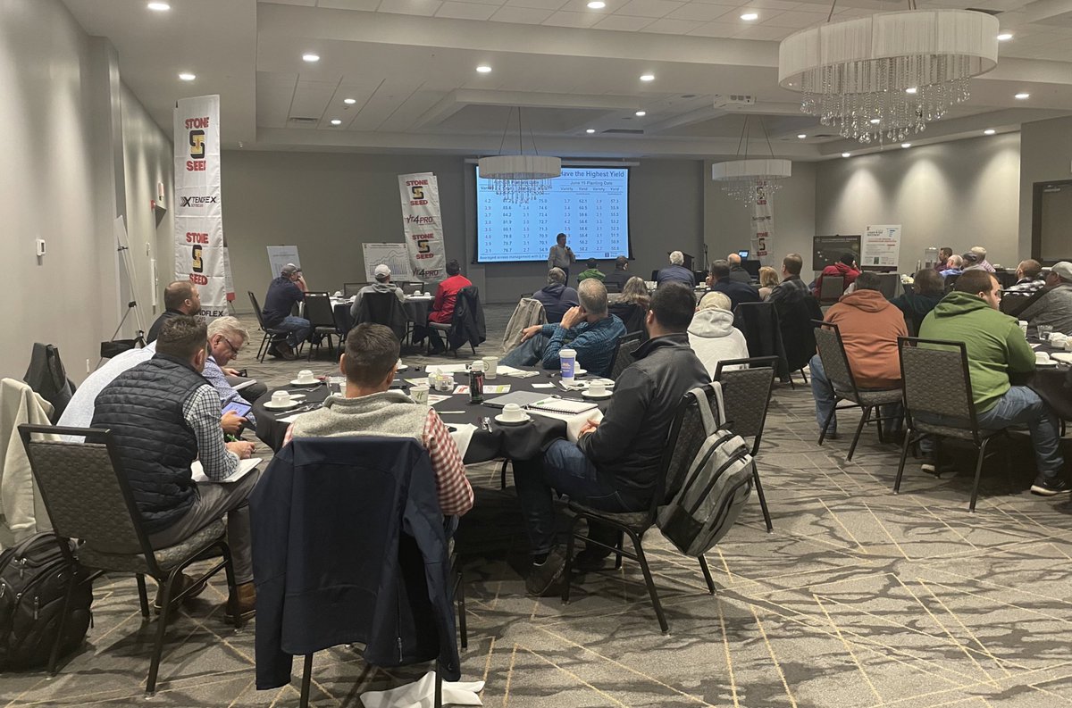 SteveRatliff16's tweet photo. Raising your APH is the key to driving Farm Income. Dr Fred Below is “showing the how” to all in attendance at the Bloomington-Normal @StoneSeedIL meeting.#Bayer4IL #FreedomToYield #StoneKnowsIL #Agtwitter https://t.co/Mk63koG73c