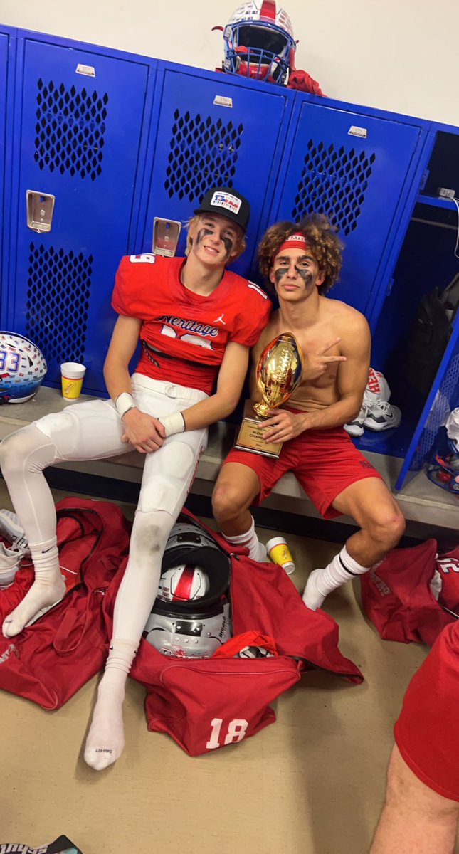 Bj Thomas is a man who will HUSTLE around the field no matter what. He had a hurt back most of the year, but he still showed up each and everyday giving it his all. <a href="/Brandon07166115/">Brandon Thomas</a> <a href="/HeritageFtball/">Heritage Football</a> #JagComp23