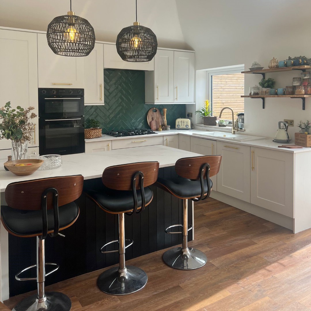AvantiKB's tweet image. Take a look at this amazing ‘before and after’ kitchen transformation.

Complimentary design appointment: avantikb.co.uk

*Buy now - PAY NEXT YEAR

#kitchen #modernkitchen
#glosskitchen
#contemporarykitchen
#home

*Conditions apply… avantikb.co.uk/finance/