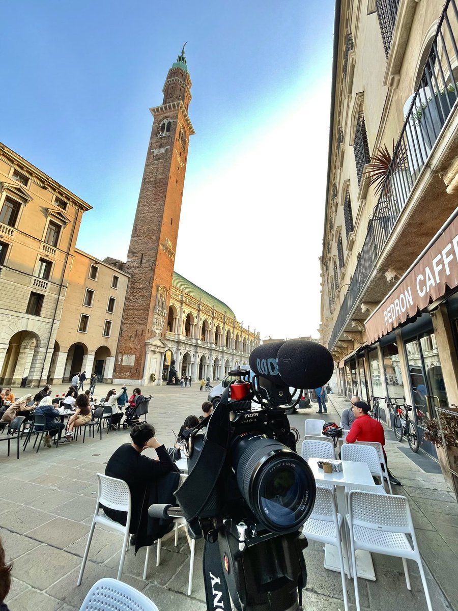 DPbox's tweet photo. Nuovo progetto! per noi per la #DPbox oggi stiamo a #Vicenza per la prima intervista presso #Adecta per un progetto video di #fondoprofessioni #formazione https://t.co/144Th6a8Fg