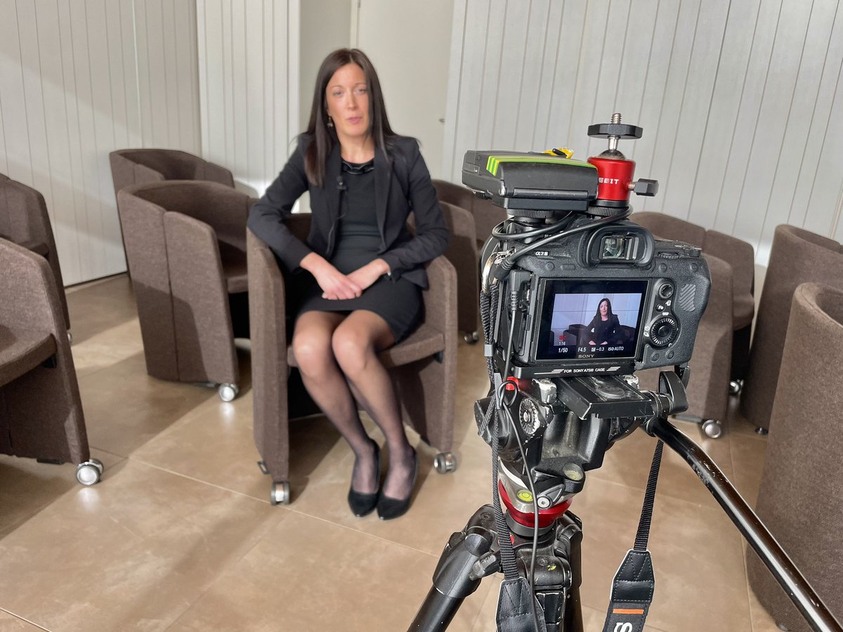 DPbox's tweet photo. Nuovo progetto! per noi per la #DPbox oggi stiamo a #Vicenza per la prima intervista presso #Adecta per un progetto video di #fondoprofessioni #formazione https://t.co/144Th6a8Fg