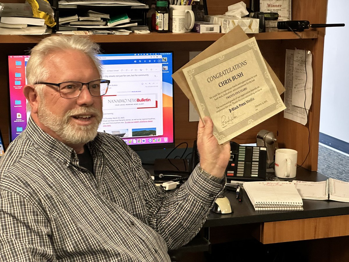 KarlYuBulletin's tweet photo. .@ChrisBushphotog has served the equivalent of a life sentence with @NanaimoBulletin. 25 years of wiseassery. #Congratulations homey. https://t.co/Lbq8AvlqV0