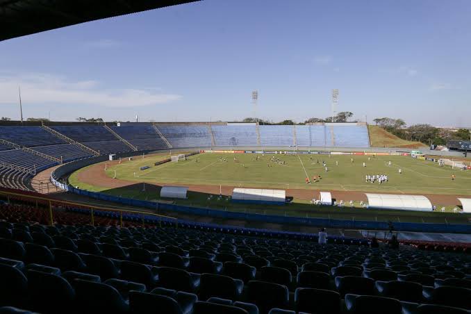 postleocore's tweet photo. pov: você se apaixonou por mim e eu te levei pra conhecer londrina paraná. https://t.co/Jw7BtXokVq