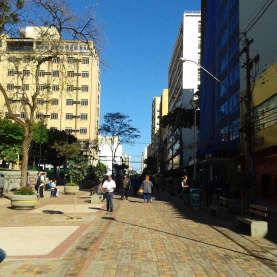 postleocore's tweet photo. pov: você se apaixonou por mim e eu te levei pra conhecer londrina paraná. https://t.co/Jw7BtXokVq