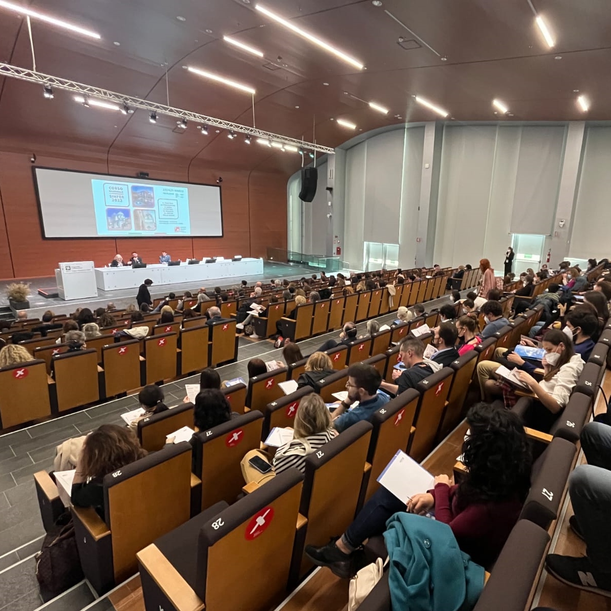 simfer's tweet photo. Corso 👩‍🏫👨🏻‍🏫 nazionale 🇮🇹 Simfer di Bergamo: siamo partiti! 🏎
✅ Guarda le foto 📷 qui https://t.co/78FbdQO0Iy https://t.co/LjiA6PsoRK