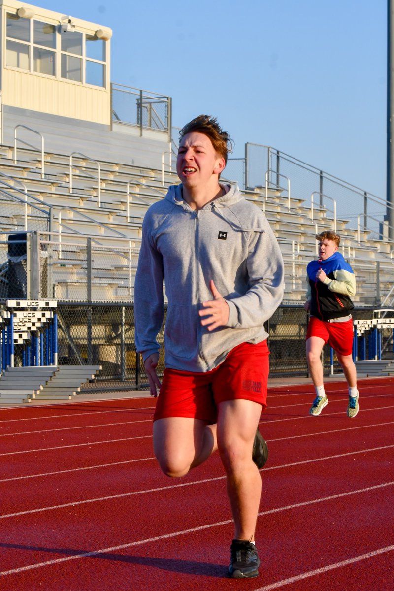 SilverStag12's tweet photo. HUSTLE is needed in football because if you wanna be good you have to be explosive and aggressive. 
#JAGCOMP23 @HeritageFtball https://t.co/lXVqdRmCAR