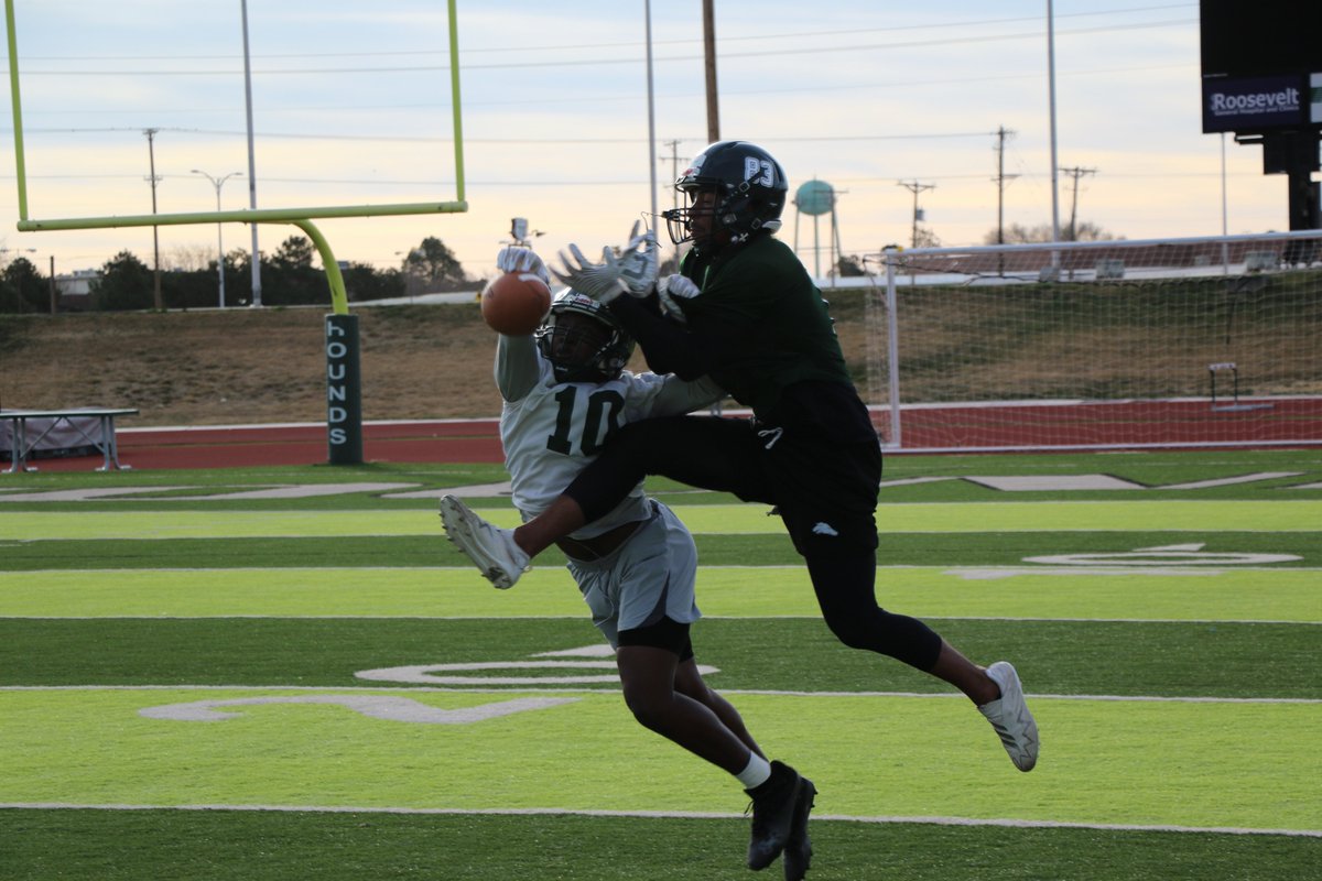 spring ball 𝖇𝖊𝖌𝖎𝖓𝖘

#ALLIN #ENMU