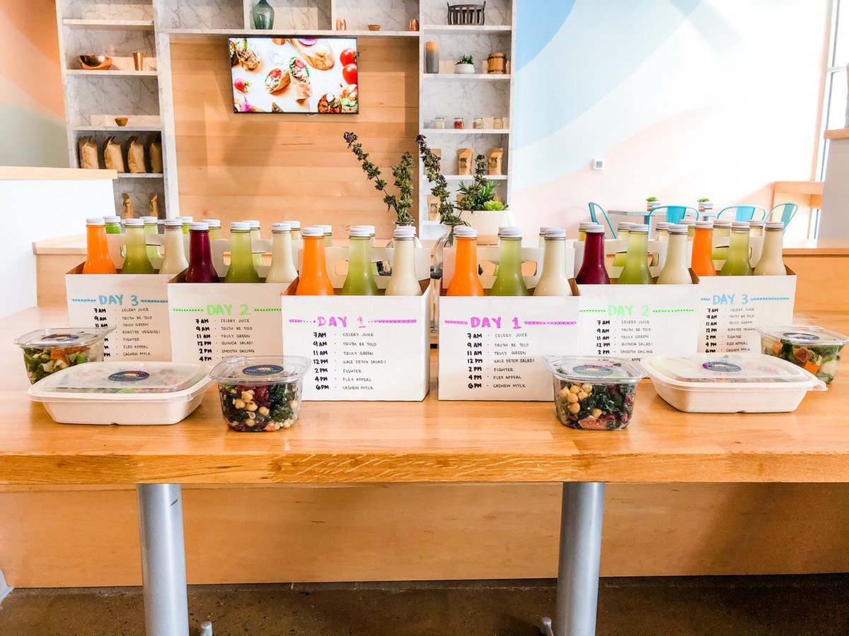 organickrush's tweet photo. Happy Spring!🌿 It's time for seasonal veggies &amp; sunny days. This calls for fresh cold-pressed juices and delicious vegan snacks! Nourish your body and feel your best.🧡  Learn more about our cleanses here: https://t.co/NK7SfpLS8M #juicecleanse #cleanse https://t.co/rzZ9GIckOz