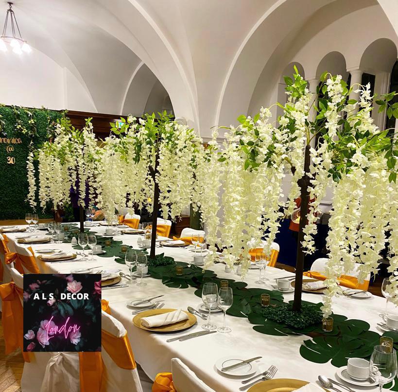 Our 5ft White Wisteria Vines is a beautiful centerpiece for your wedding.👇visit alsdecorltd.co.uk
#centerpieces #wedding #floraldesign #weddingflowers #weddingfloral #weddingflorist #floraldesign #weddingideas #weddingideas #weddingdecorations #weddingdecor