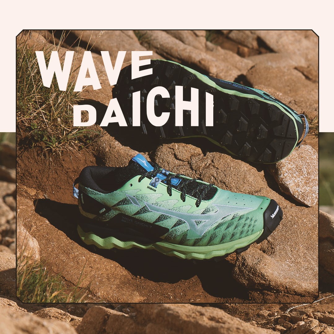 mizunoiberia's tweet photo. La zapatilla para los trail runners con espíritu aventurero ⛰🏃
La Wave Daichi 7 se adapta a todos los terrenos gracias al agarre y la tracción que proporciona la suela Michelin 🔝
#Mizuno #TrailRunning #MizunoTrailRunning #WaveDaichi7 https://t.co/HbOpiwiYEi