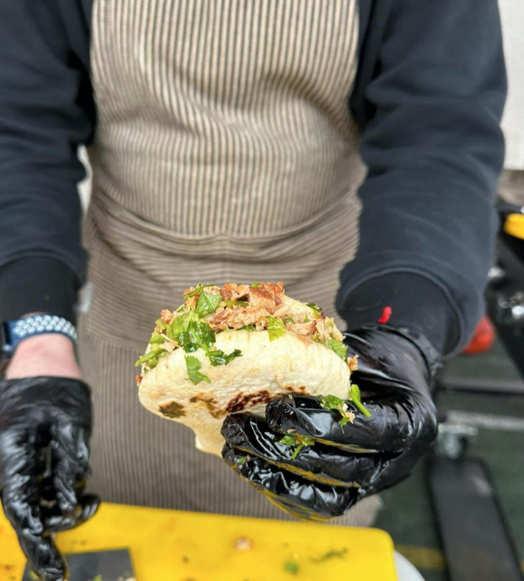 Brook Green Market (@brookgreen_mk) on Twitter photo Slow cooked pork belly in flatbread, Yep Kitchens own Sichuan chilli crisp, topped with a flavour filled broth. An umami packed, succulent mouthful with a kick.
Come have a try this Saturday <a href="/brookgreen_mk/">Brook Green Market</a>
#Food #London Slow cooked pork belly in flatbread, Yep Kitchens own Sichuan chilli crisp, topped with a flavour filled broth. An umami packed, succulent mouthful with a kick.
Come have a try this Saturday <a href="/brookgreen_mk/">Brook Green Market</a>
#Food #London