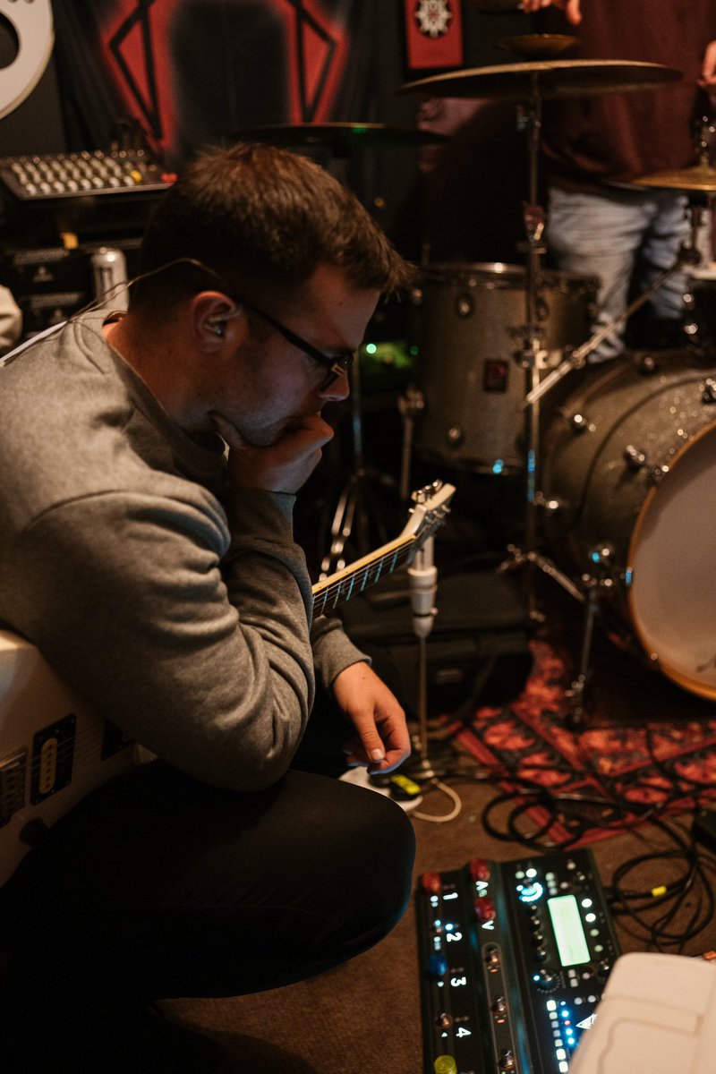 Future Lows tweet media