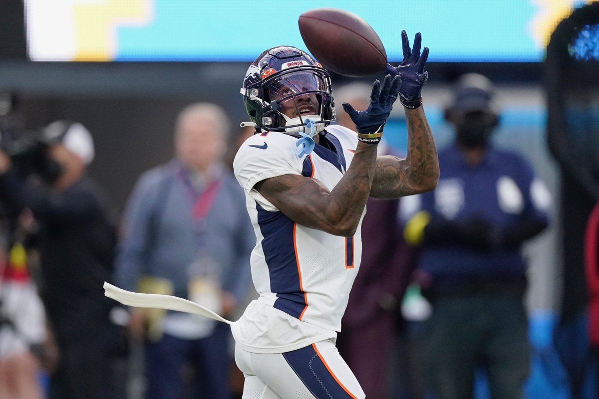 TomPelissero's tweet photo. #Broncos WR KJ Hamler recently underwent surgery after suffering a partially torn pec while training on his own, per sources. The recovery timeline is four to six months, giving Hamler a chance to be ready right around the start of training camp in late July. https://t.co/EFA9hL4Pu6