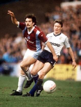 Danny Wilson getting the better of Alan Devonshire West Ham United v Luton Town 12th Feb 1989 Absolutely love that kit 👍
