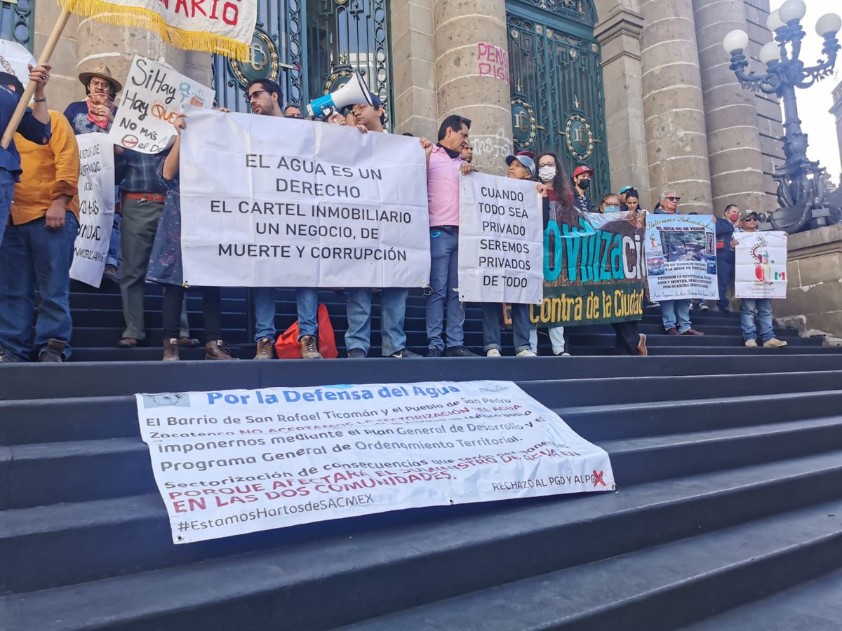 PorCoyoacanVP's tweet photo. En este momento están votando la Reforma a la Ley de Agua!! @VillanuevaVa_ @GPMorenaCdMex ESTAN VOTANDO A FAVOR DE ENTREGAR A MANOS LLENAS EL AGUA DE LA CDMX a Industriales e Inmobiliarios! SI ya tenemos escacez ahora no tendremos agua! https://t.co/D9XySPzGoE