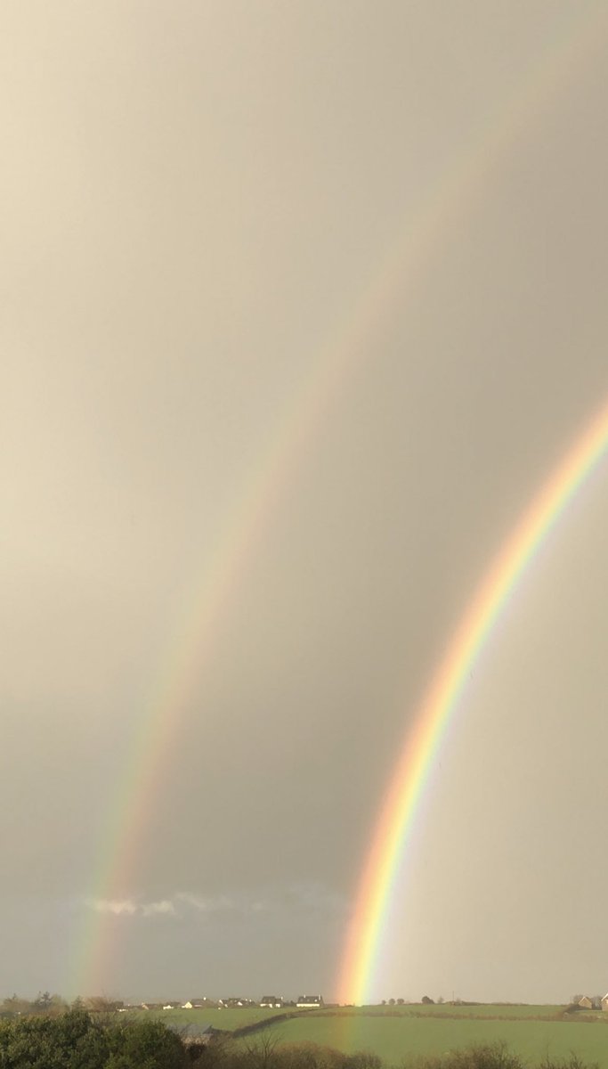 “March of many weathers..☀️⛈️🌪️❄️”. A dynamic Double #Rainbow along the #SevenHeads Peninsula in #WestCork ! 🌈🌈✨♥️ #KeepDiscovering #heartofireland #Cork #Ireland @corkbeo @pure_cork @discoverirl @wildatlanticway @CarlowWeather @MetEireann @johncreedon @AimsirTG4 @ThePhotoHour