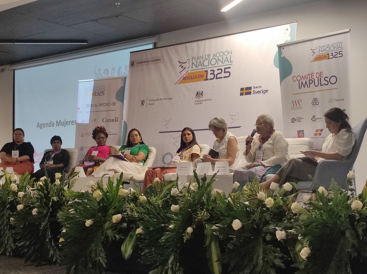 En #Cali participamos del 1er foro regional de construcción del Plan Nacional de Acción de la #UNSCR1325 de la ONU, con la presencia activa de organizaciones de mujeres del Valle, Cauca, Nariño, Chocó y Putumayo.