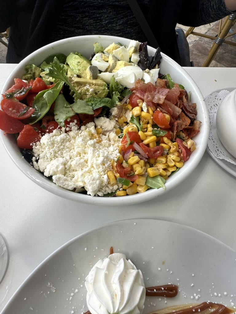 RoxxVO's tweet photo. Yummy 🤤 https://t.co/INOUBlGCCu