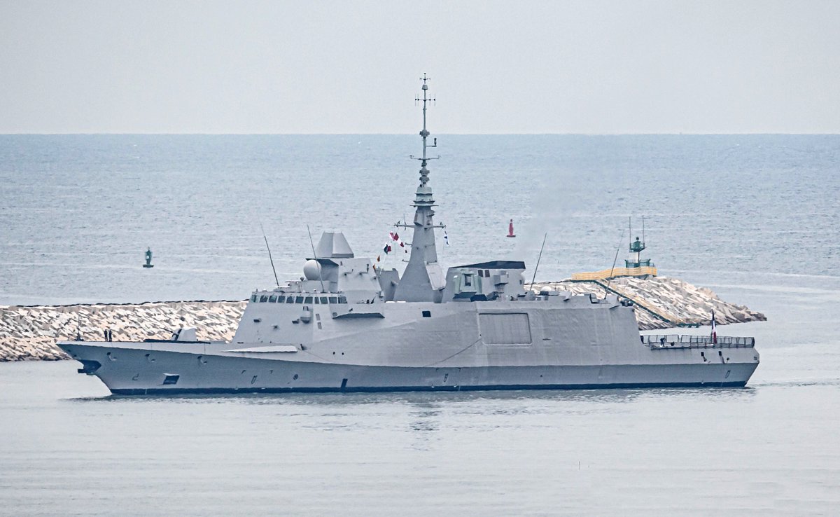 WarshipCam's tweet photo. French Navy Aquitaine-class frigate FS Alsace (D656) coming into Haifa, Israel - March 23, 2023 #fsalsace #d656
SRC: TW-@anthonyhershko https://t.co/RFzNA6Nzyy