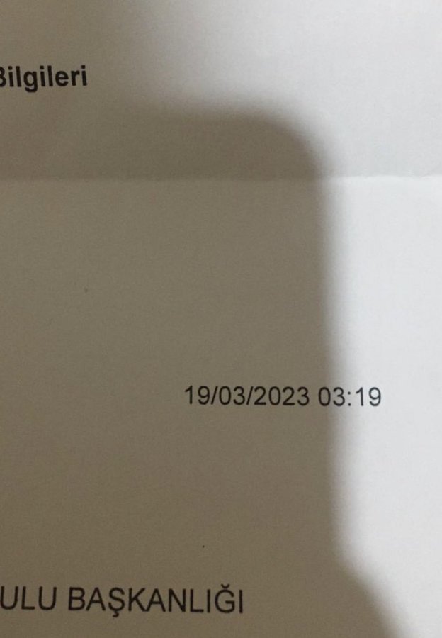 Sinan Oğan:

“İmza işinde garip şeyler oluyor. İmza evrakının üzerinde ‘19 Mart’ yazıyor. O tarihte imza süreci daha başlamamıştı. 

YSK ne diyecek bu işe, açıklama bekliyoruz!”