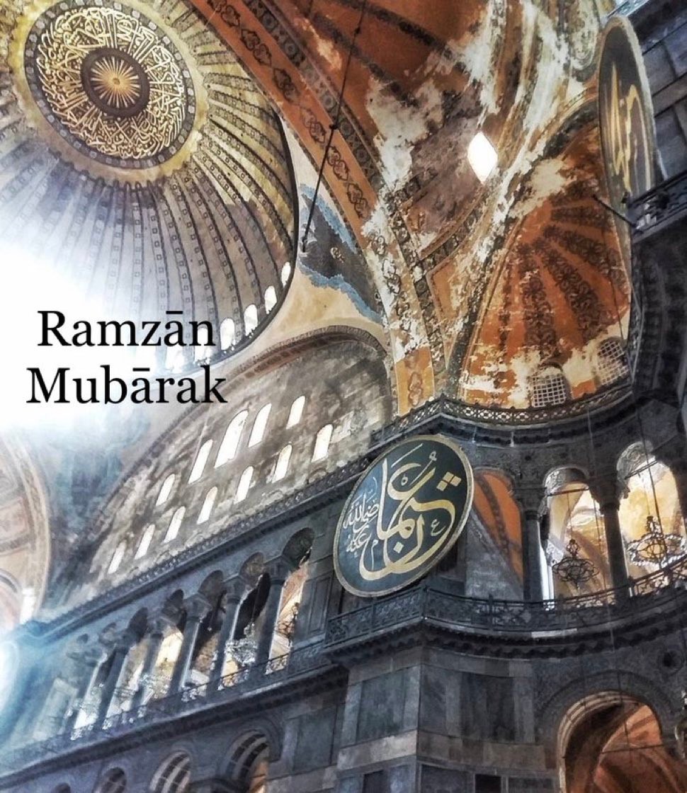 AliSheramroha's tweet photo. Allah has given us this month,let us appreciate every second of this month.Let this month be a source of change in our lives.May this month come again and again in our lives.May Allah accept our prayers.
#مبارك_عليكم_الشهر 
#Ramadan 
#Ramadan2023 
#Ramazan 
#RamadanKareem https://t.co/RzvDi9njnW