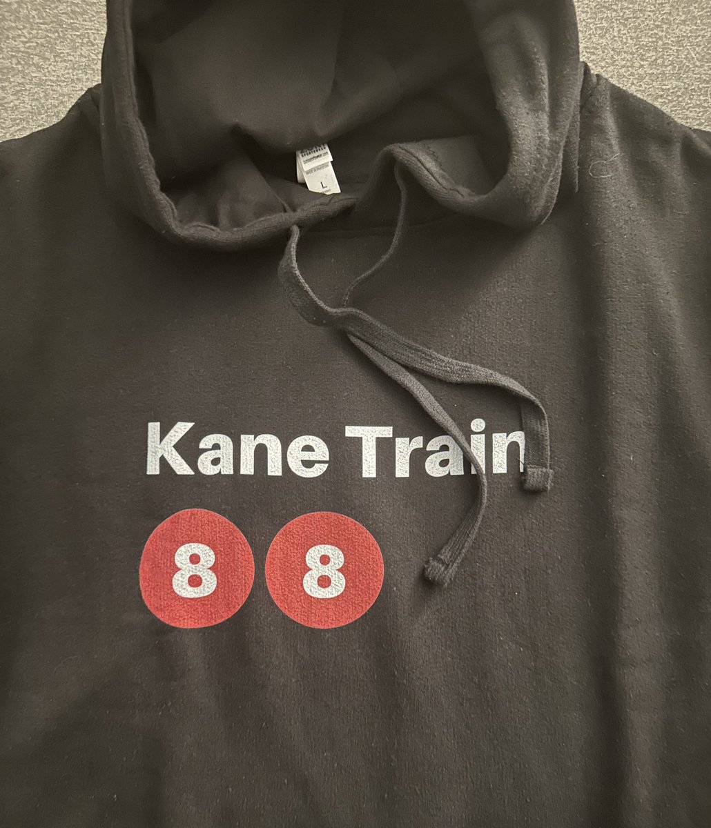 ALL ABOARD #NYR 

If Patrick Kane scores tonight, we’ll give away one of our “Kane Train” hoodies to a random follower #KaneTrain 🚂 

🥅 Retweet to enter! 

🏒 Size is Mens Large

🚂 Product link: broadway-block.creator-spring.com/listing/kane-t…