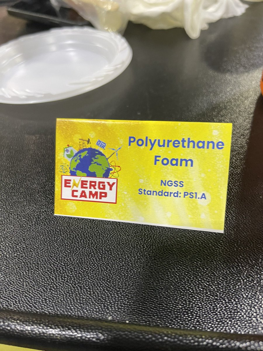 RainaMichaels3's tweet photo. Polyurethane goodness! #centralcreativity @STEMcobb @cobbscience @DowellElementa1 @jbelcher75 @WendyAstin #STEMeducation https://t.co/a1N6lx9mwT