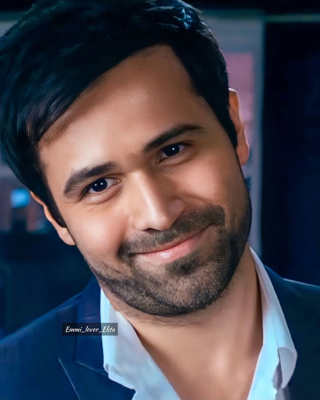 Jus 1 more hour is left 
Happy Birthday Emraan Hashmi 