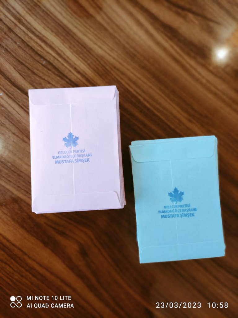 #Yerizamanıveyaşıyok! #Paylaşmaktırhayat.
Ramazanın bereketi..
Yine her sene olduğu gibi, bu senede hayır sevenlerimizin katkısıyla alışveriş kartlarımızı depremzedelerimize ve vatandaşlarımıza dağıtık.
<a href="/Ahmet_Davutoglu/">Ahmet Davutoğlu</a>  @gelecekankara06 <a href="/HakanTokach/">Hakan TOKAÇ</a> <a href="/M_simsek13/">Mustafa Şimşek</a>