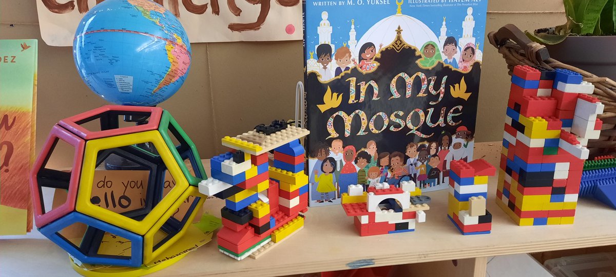 avirginia11's tweet image. Ramadan Mubarak 🌙 
After reading 'In My Mosque', Ss shared what their family do during Ramadam. They used Lego and other looseparts to show and share their experiences. #smallmoments @TDSB_Grenoble #3Dfigures @Michell67291739