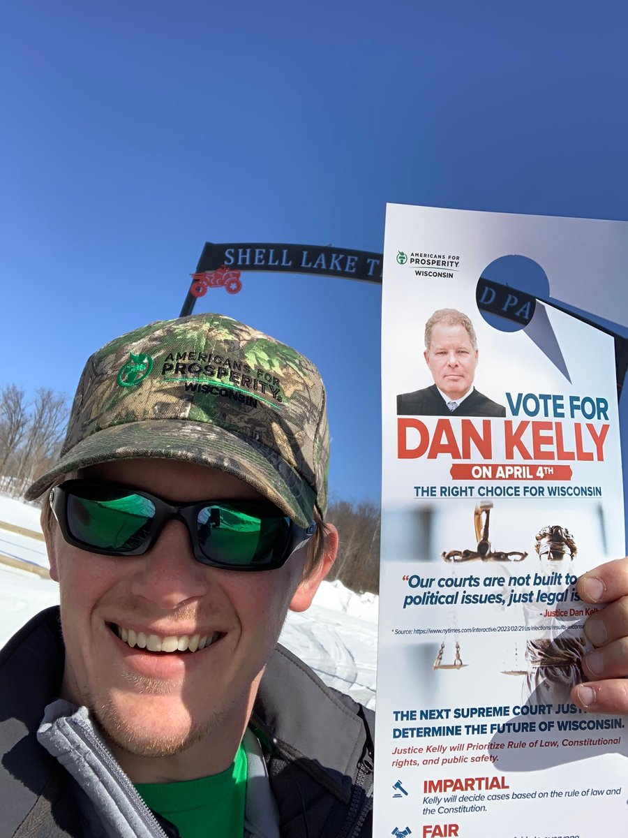AFPWI's tweet photo. In #Wisconsin we sing πΆ "from lake to shining lake" πΆ as we cross the state championing for constitutional rights! Dan Kelly as our next Supreme Court Justice will keep WI a free and safe place to live! #VoteKelly on the 4th!
#Appleton #ShellLake #Oconomowoc #Sheboygan https://t.co/oB82zTPFos
