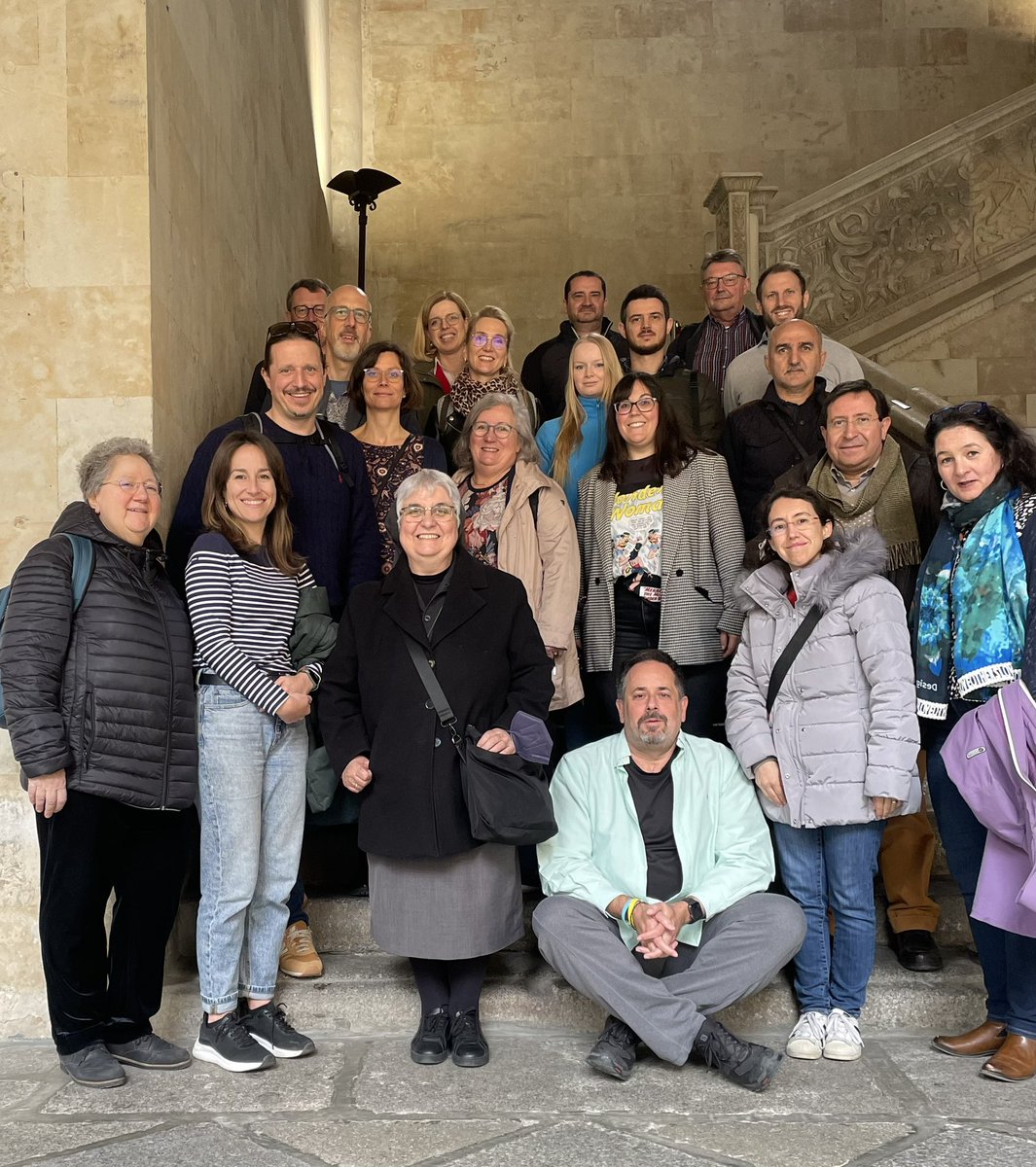fonsi1x2's tweet photo. Last day for closing the @CreaSTEAM_proj @creasteam at @usal with @grial_usal after more than 2 years working on defining and piloting STEAM-Labs for diversity gap inclusion 🇹🇷🇩🇪🇪🇸🇮🇹 @LaSalleBCN @fidaeNazionale All resources 4 teachers at https://t.co/T9NX4eywGt @EUErasmusPlus https://t.co/UIDmDAlHXI