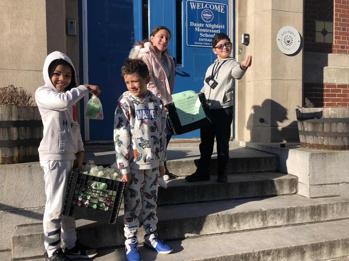 bpsmontessori's tweet photo. A big thank you to the East Boston Community Soup Kitchen for allowing us to help support efforts this week. We are so excited to have partnered together to support your wonderful work! https://t.co/DmwcSi95lE