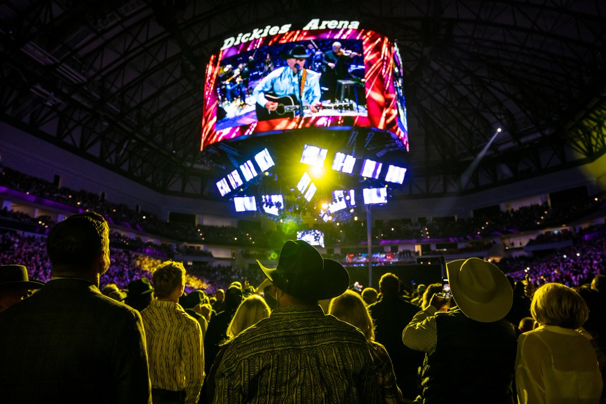 George Strait tweet media