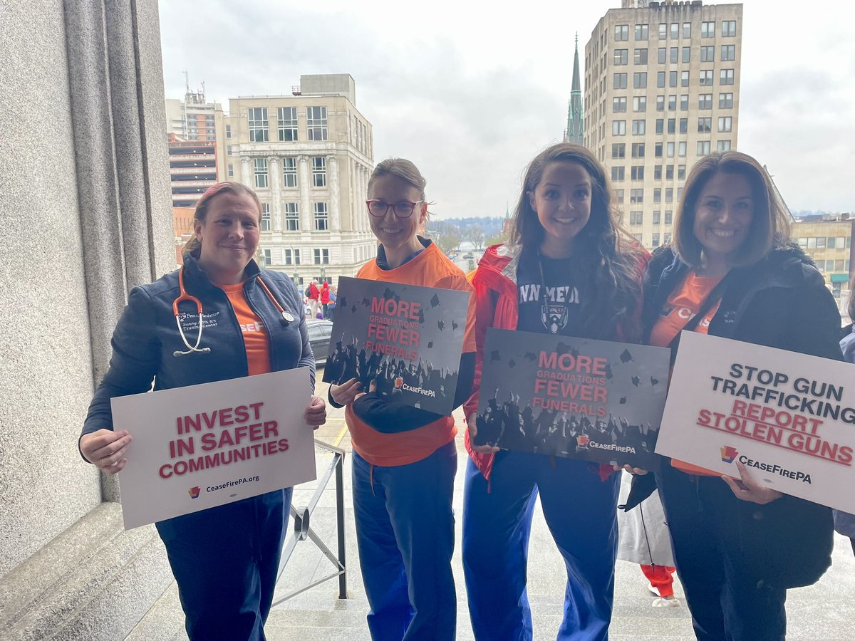 NicoleMeredyth's tweet photo. With my colleagues from @UPennTrauma today remembering the lives we’ve lost and advocating to prevent future deaths at the #MarchForOurLivesPA with @CeaseFirePA &amp; @AMarch4OurLives. https://t.co/M08vbxhzqf