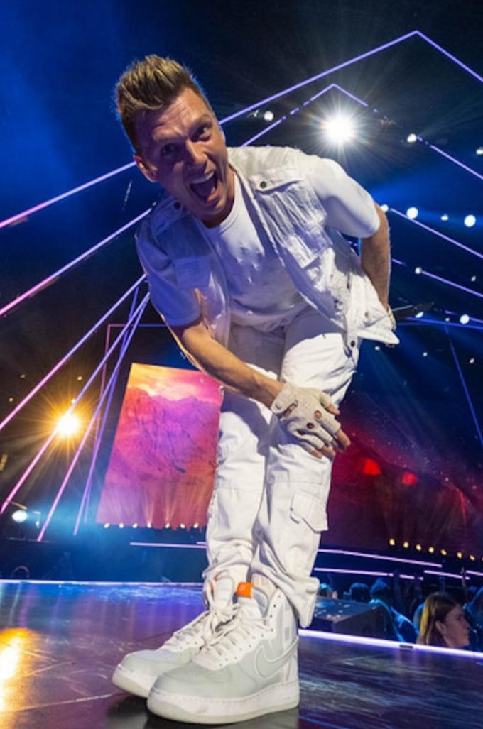 bsbarmy86's tweet image. you... my essence 😍 @nickcarter