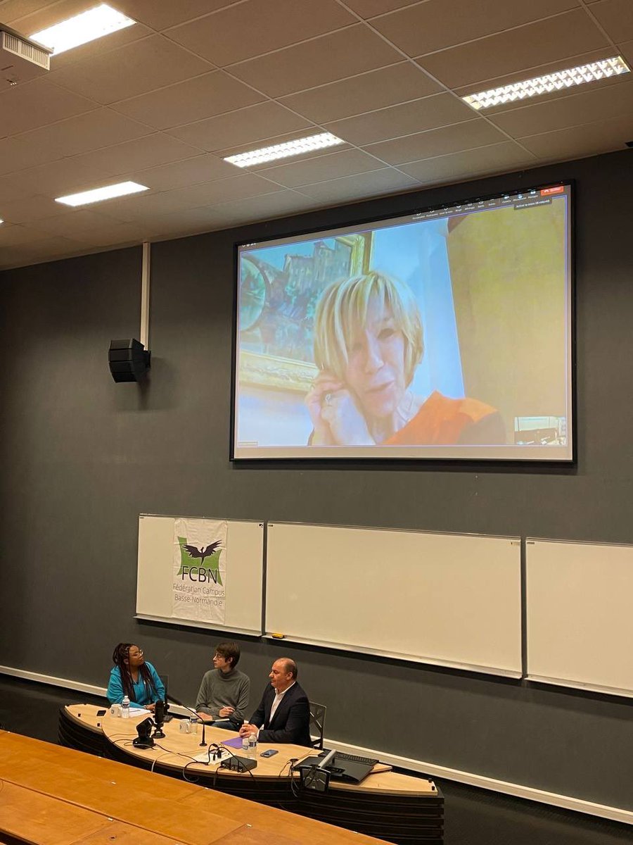La_FAGE's tweet photo. [#SNEE 🗣️]  

 Lancement de la première table ronde du week-end : "La vie #étudiante, un enjeu d'émancipation pour les étudiantEs" 

➡️ Un temps fort afin d'échanger sur la place de la vie étudiante dans le paysage de l'ESR depuis la crise sanitaire et dans les années à venir. https://t.co/YWaDmWXxrP