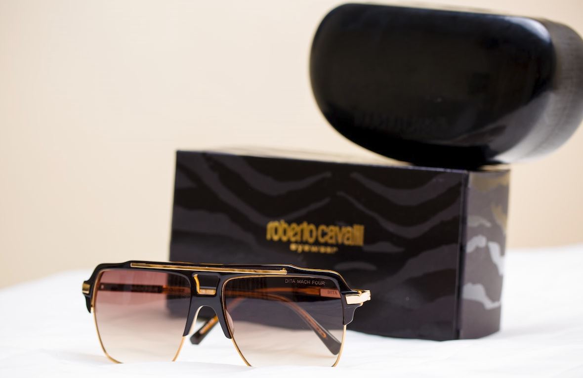 Getting ready for your summer #ItalyVacation? Don't forget the essentials! #sunglasses🌞🇮🇹 #ItalyTrip #robertocavalli